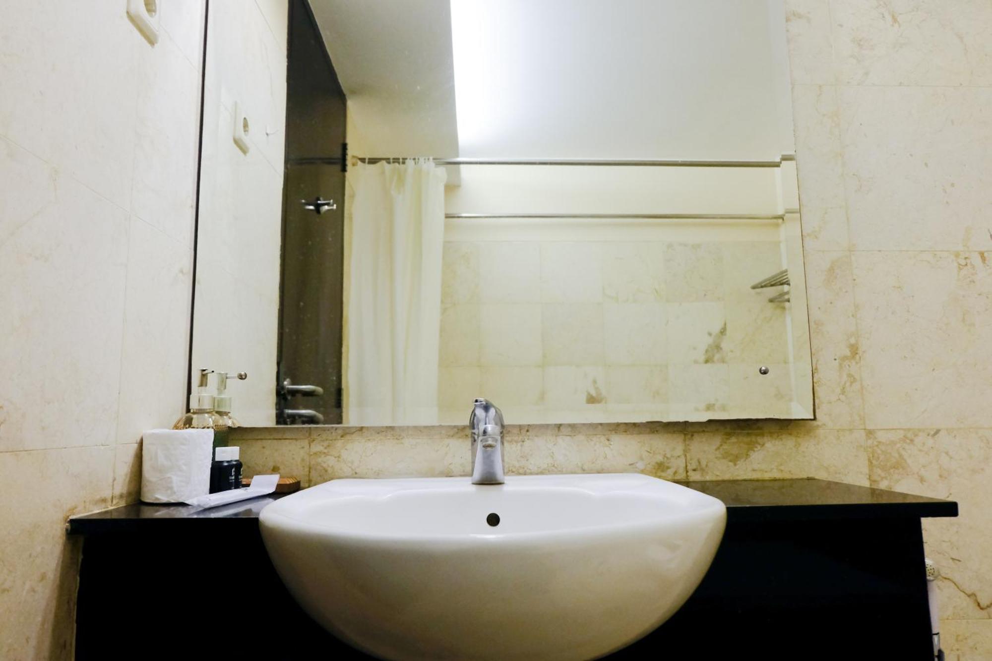 Homey 2br At Braga Walk By Travelio Apartemen *